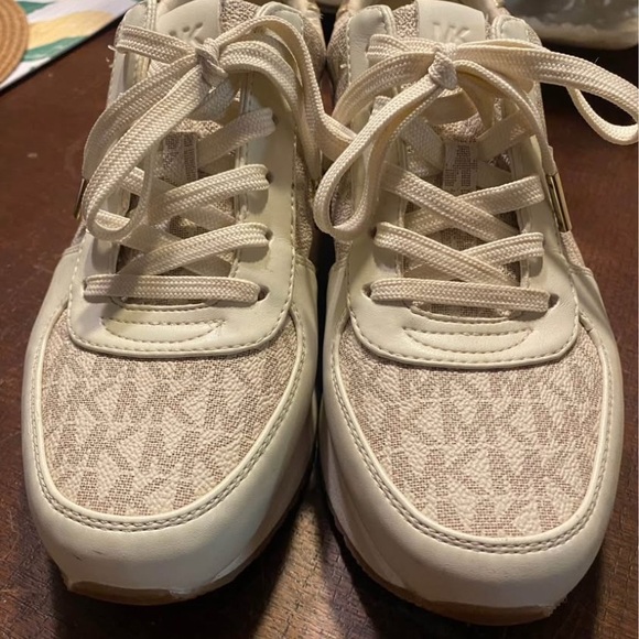 Michael Kors Cream and Gold Women's Sneakers - Picture 4 of 10